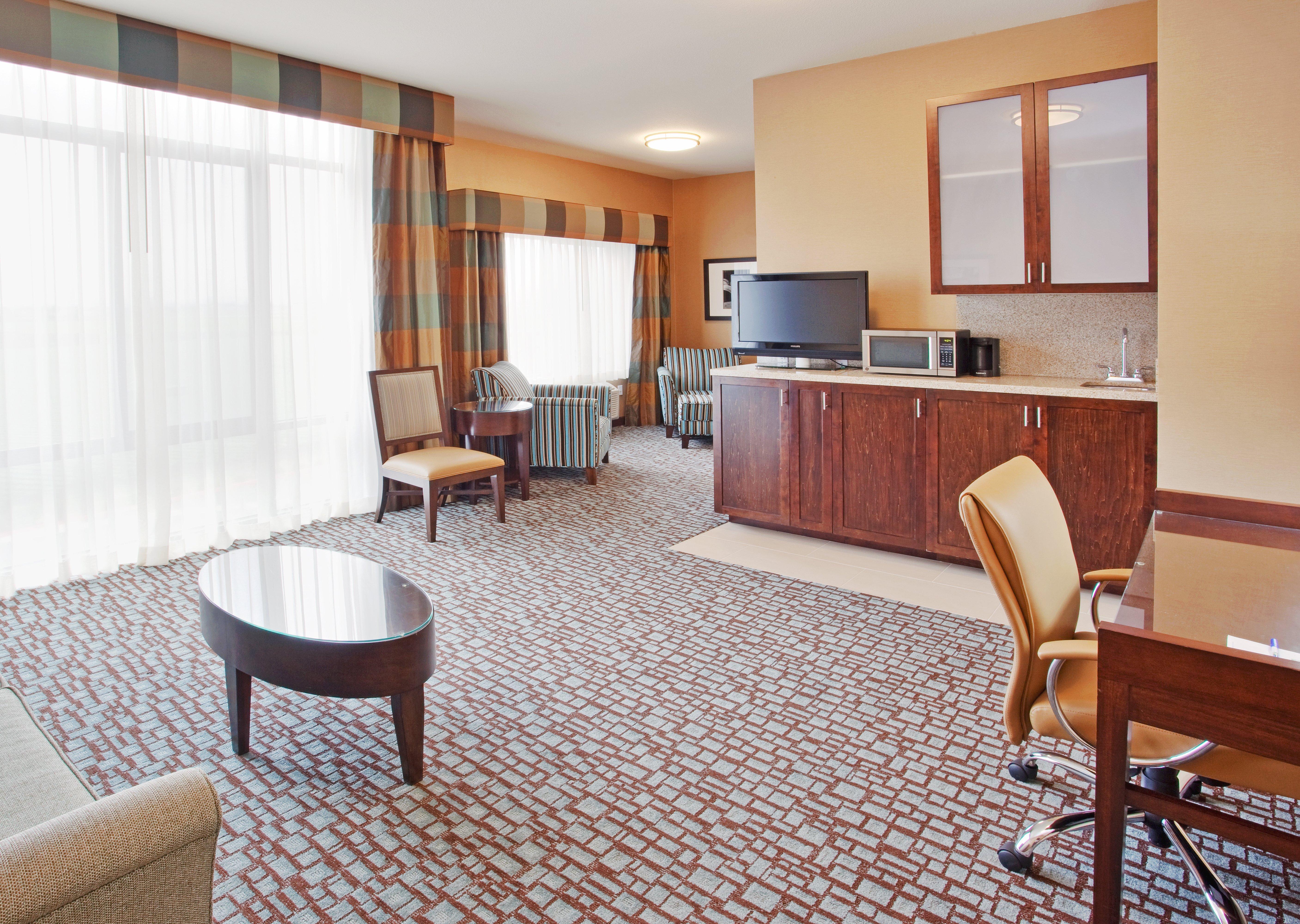 Holiday Inn Express & Suites Salinas, An Ihg Hotel Bagian luar foto